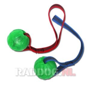 Alternative view of Chew ball met koord